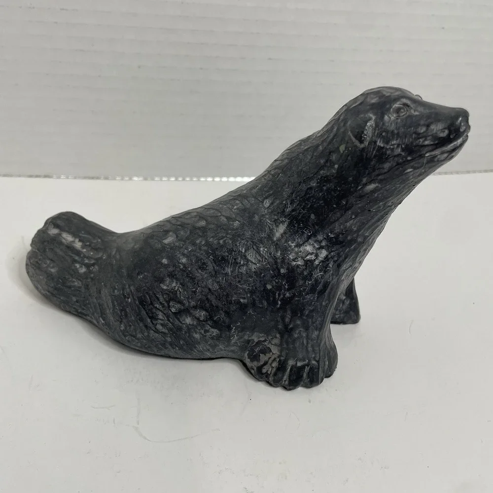 Nuvuk Canada Seal Soapstone Figurine Statue Culture Pinnipeds Sea Animal
